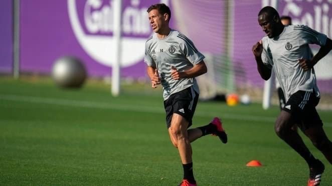 8295b4c9-de2e-4126-b4a8-1814b0dae5d2