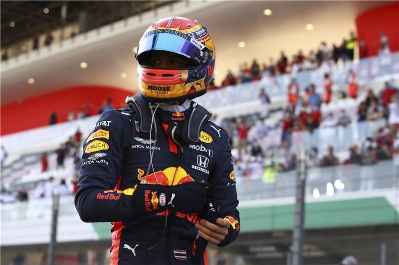 أليكس ألبون