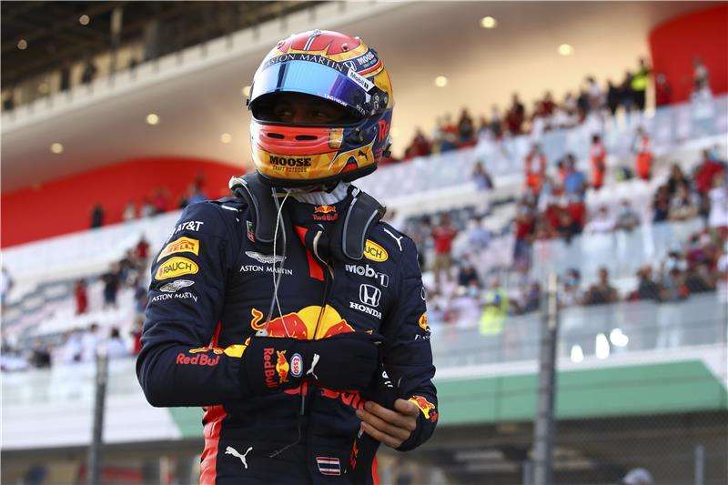 أليكس ألبون