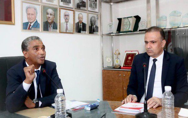 الجرئ والوزير دقيش