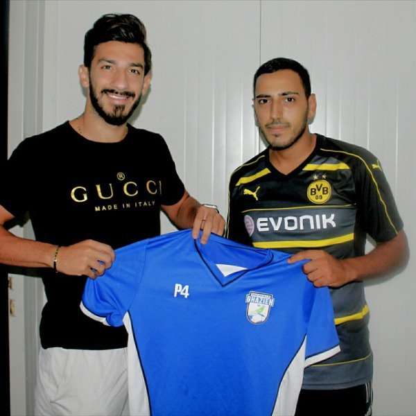 من تقديم اللاعب