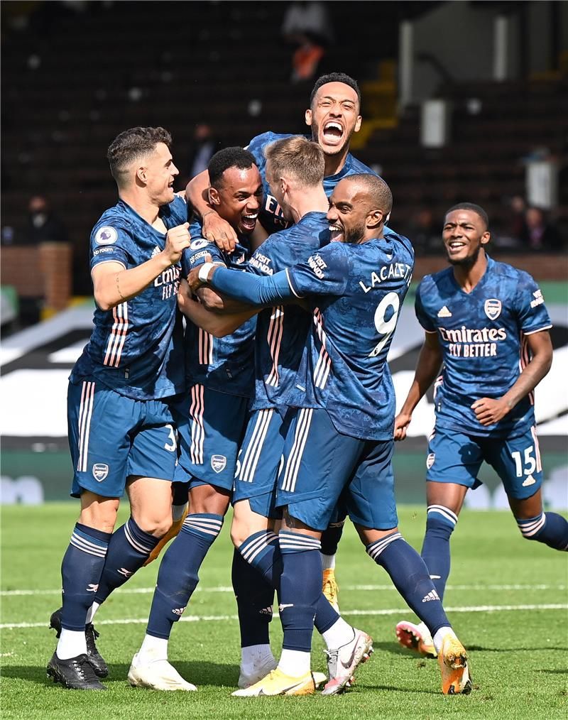 لاعبو آرسنال