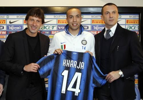 خرجة يتوسط المدير التقني ماركو برانكا و المدرب ليوناردو