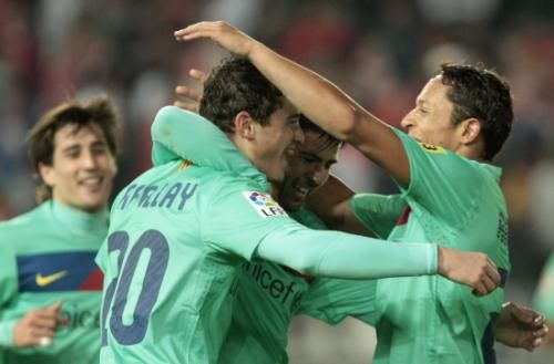 2011-02-022011-02-02t204608z_01_mad207_rtridsp_3_soccer-spain-cup_reuters