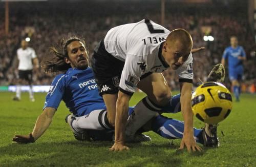 2011-02-022011-02-02t210856z_01_edy03_rtridsp_3_soccer-england_reuters
