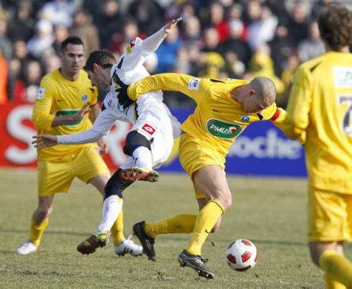 2011-02-022011-02-02t161541z_01_rpr16_rtridsp_3_soccer-france_reuters