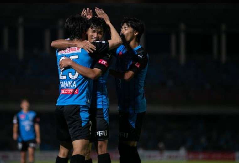 كاواساكي فرونتال