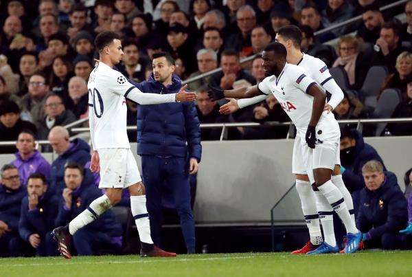 لاعبو توتنهام