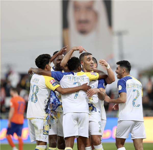 لاعبو النصر 