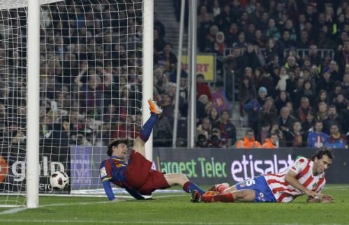 2011-02-052011-02-05t225428z_01_bar12_rtridsp_3_soccer_reuters