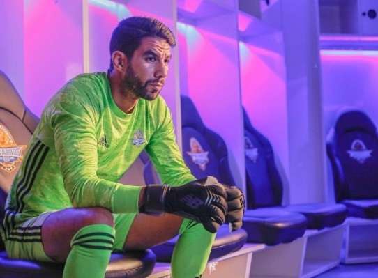 شريف إكرامي