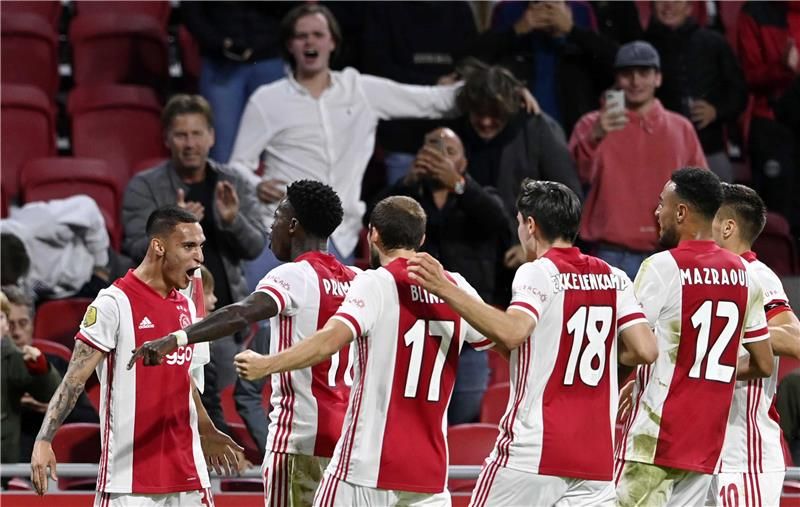 لاعبو أياكس 