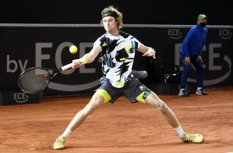 2020-09-27t115709z_431840083_up1eg9r0x79xe_rtrmadp_3_tennis-hamburg_reuters