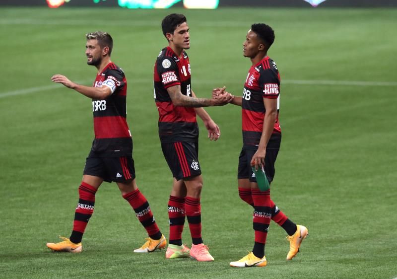 2020-09-27t213148z_443713501_rc297j9gr3q3_rtrmadp_3_soccer-brazil-pal-fla-report_reuters