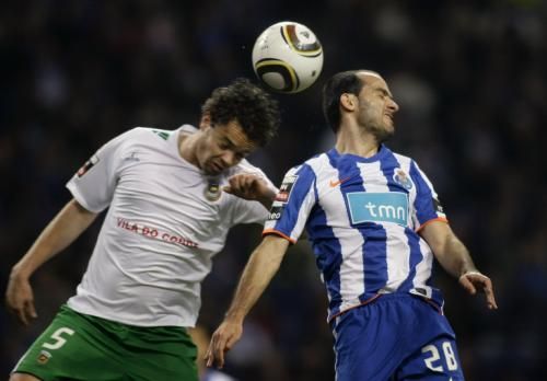 2011-02-062011-02-06t185400z_01_mvi04_rtridsp_3_soccer-europe-portugal_reuters