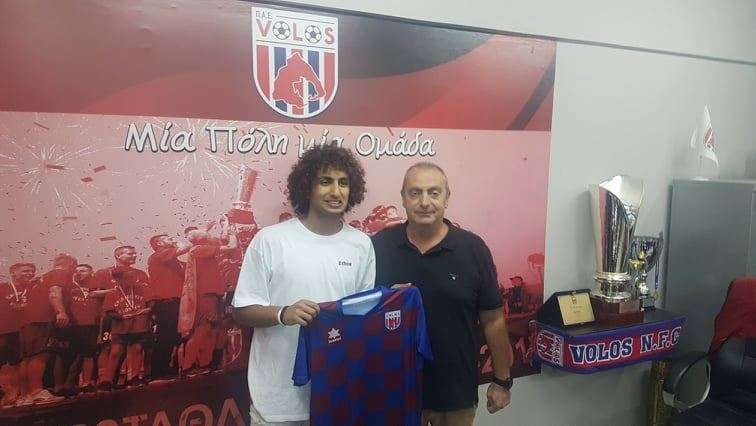 عمرو وردة بقميص فريقه الجديد