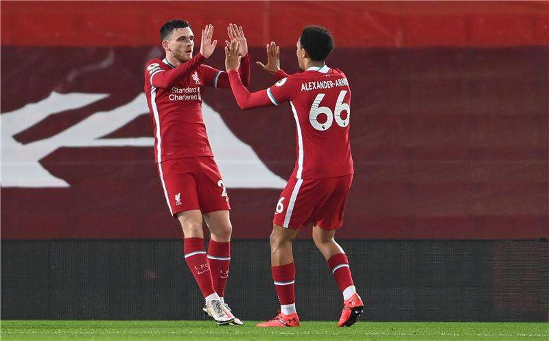 روبرتسون وأرنولد