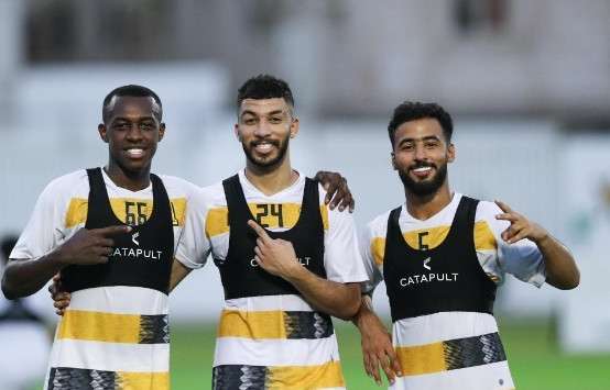 لاعبو الاتحاد