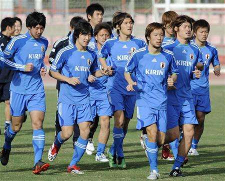 تدريبات المنتخب الأولمبي في العاصمة البحرينية المنامة