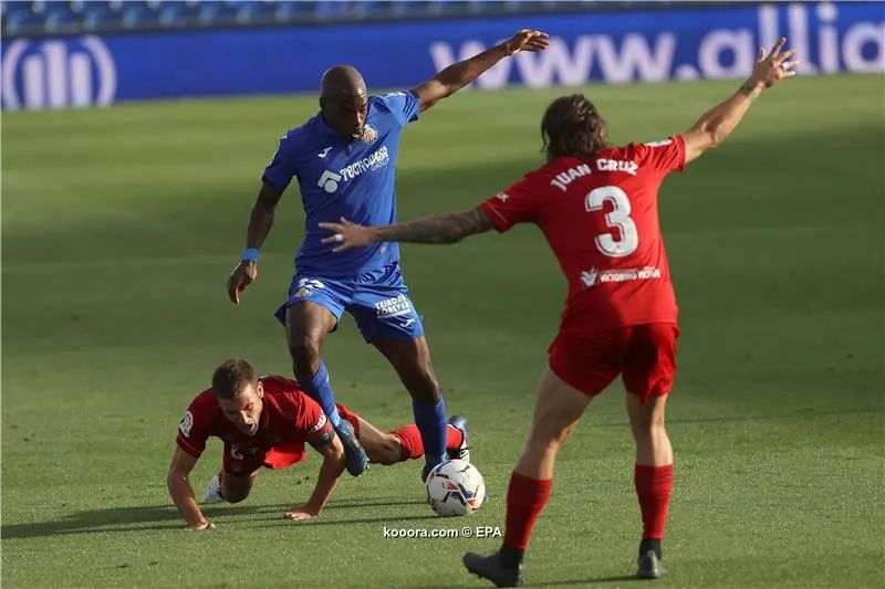 ?i=epa%2fsoccer%2f2020-09%2f2020-09-19%2f2020-09-19-08682316_epa