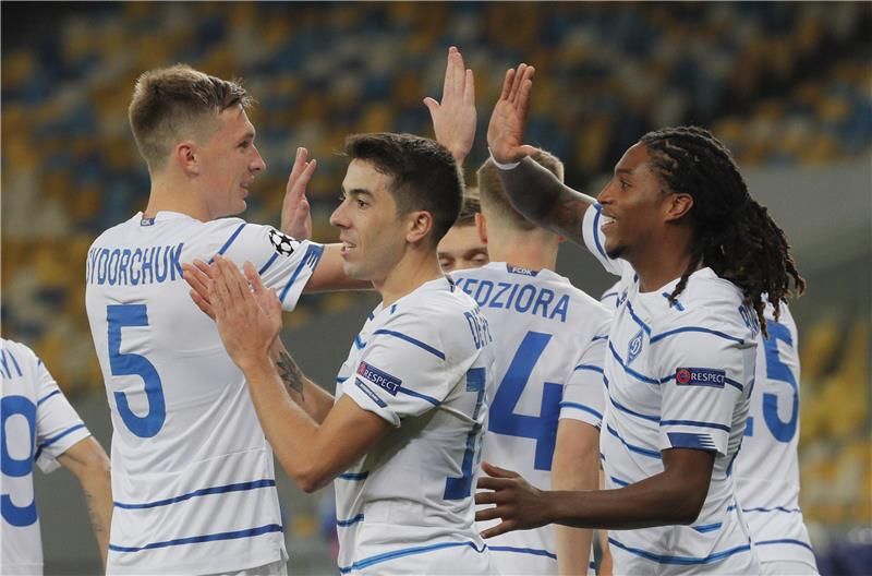 من لقاء دينامو كييف وجينت