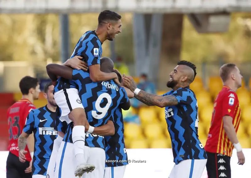 ?i=reuters%2f2020-09-30%2f2020-09-30t160705z_649896227_up1eg9u18rtby_rtrmadp_3_soccer-italy-ben-int-report_reuters