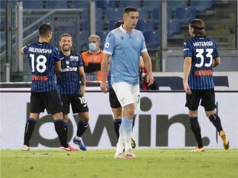 احتفال لاعبو أتالانتا