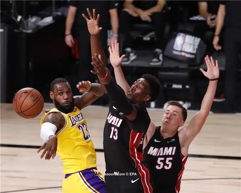 ?i=epa%2fbasketball%2f2020-10%2f2020-10-01-08710919_epa