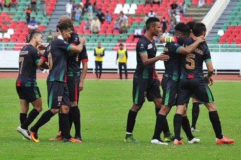 لاعبو الجيش الملكي 