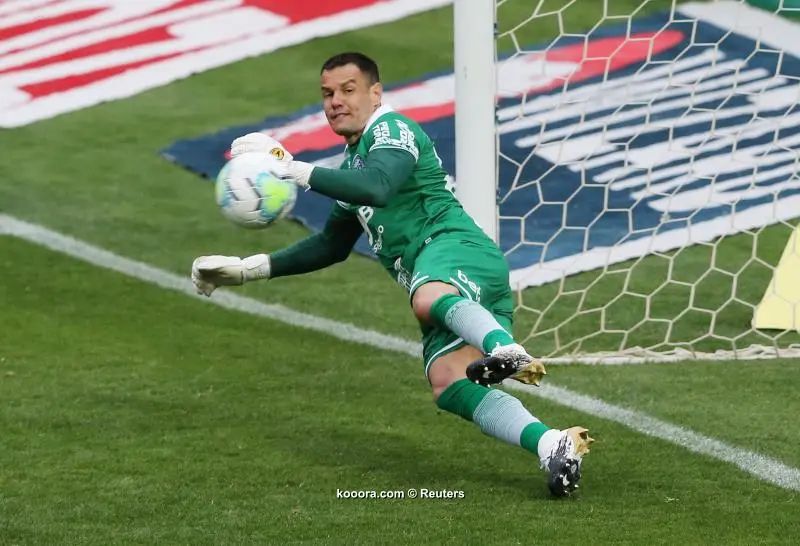 ?i=reuters%2f2020-10-04%2f2020-10-04t204151z_1895542209_up1ega41lhr5j_rtrmadp_3_soccer-brazil-ctb-sao-report_reuters