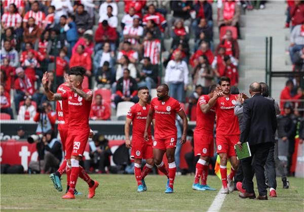 لاعبو تولوكا 