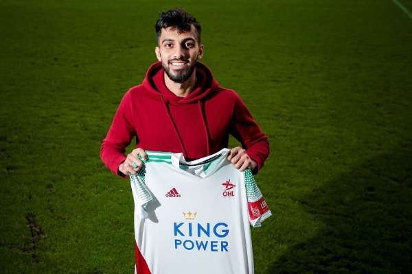 التعمري بقميص فريقه الجديد  