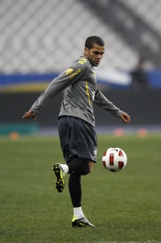 2011-02-082011-02-08t201624z_01_gfm308_rtridsp_3_soccer-friendly_reuters