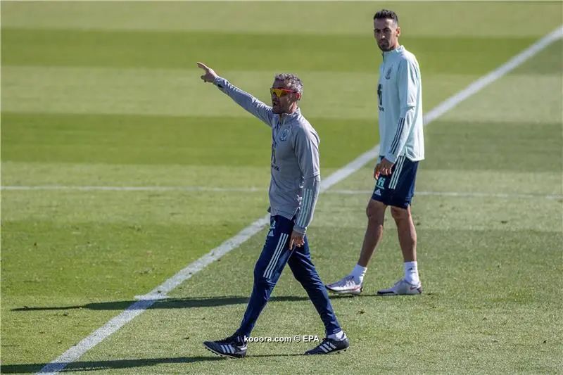 ?i=epa%2fsoccer%2f2020-10%2f2020-10-06%2f2020-10-06-08723760_epa