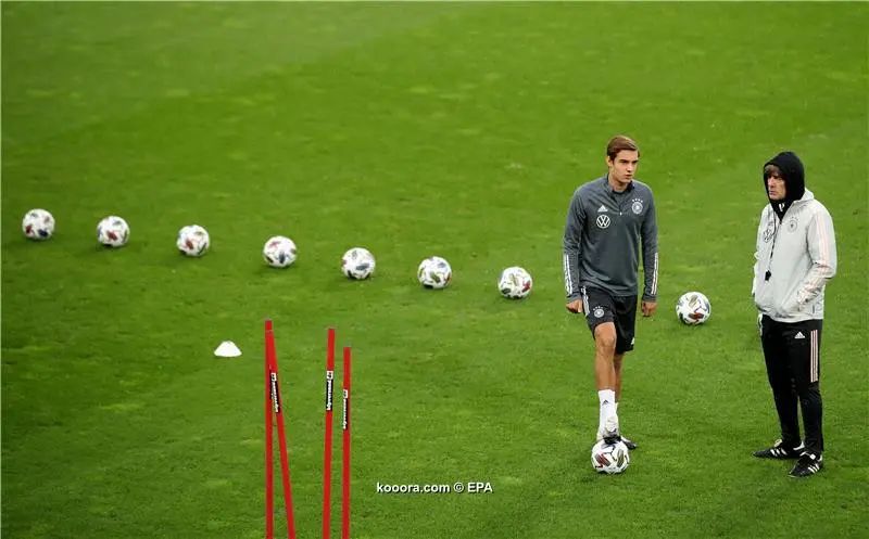 ?i=epa%2fsoccer%2f2020-10%2f2020-10-06%2f2020-10-06-08724836_epa