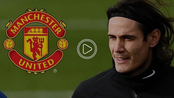 كافاني مع شعار مان يونايتد