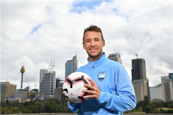  آدم لي فوندري