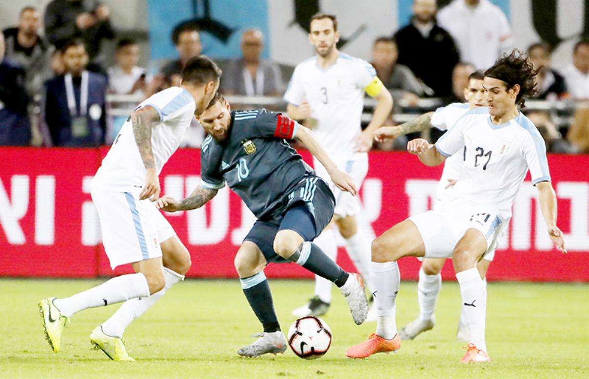 ميسي وكافاني