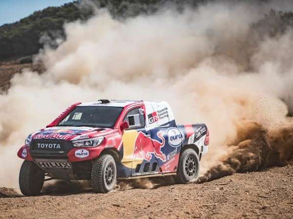 ناصر العطية