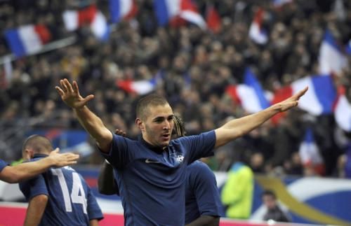 2011-02-092011-02-09t213042z_01_sdf112_rtridsp_3_soccer-friendly_reuters