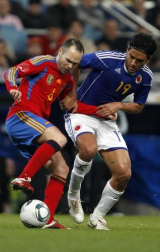2011-02-092011-02-09t215054z_01_sps04_rtridsp_3_soccer-friendly_reuters