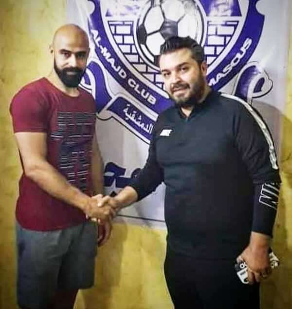 بعد توقيع العقود