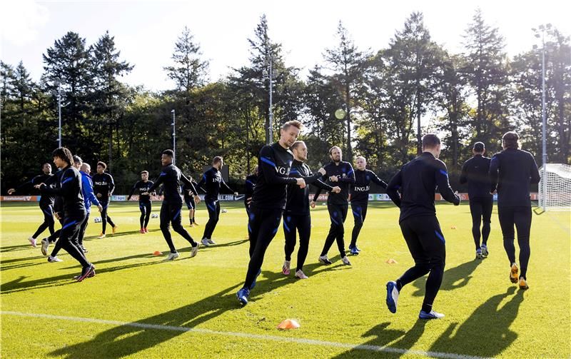 من استعدادات منتخب هولندا