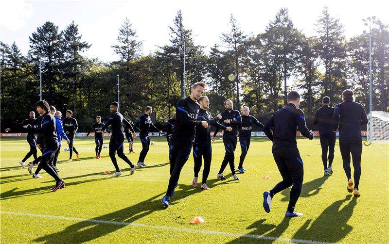 من استعدادات منتخب هولندا