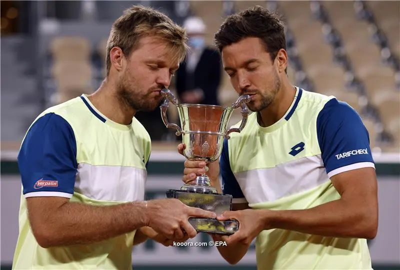 ?i=epa%2ftennis%2f2020-10%2f2020-10-10-08734670_epa