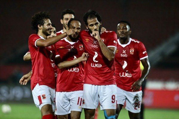 لاعبو الأهلي