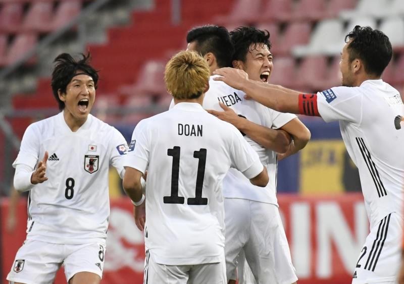 لاعبو المنتخب الياباني