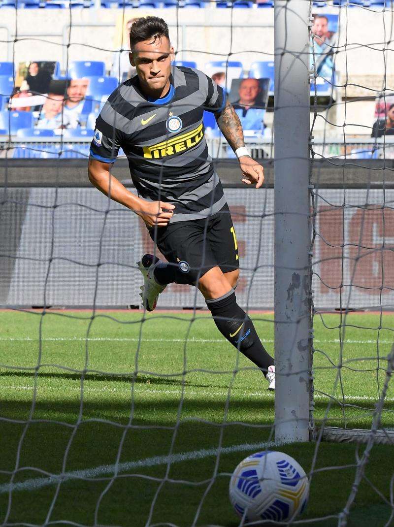 2020-10-04t133842z_1209641774_up1ega411wico_rtrmadp_3_soccer-italy-laz-int-report_reuters