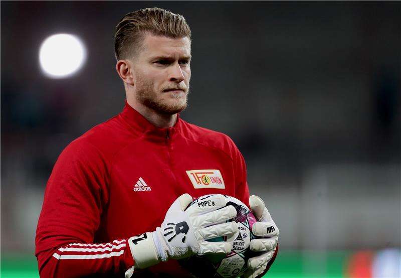 لوريس كاريوس