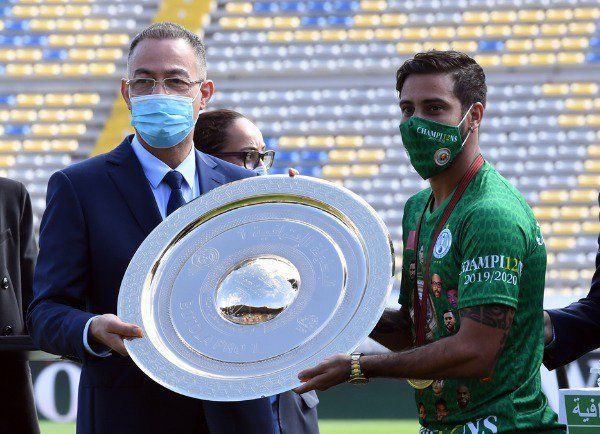 مراسيم تسليم الرجاء البيضاوي درع الدوري